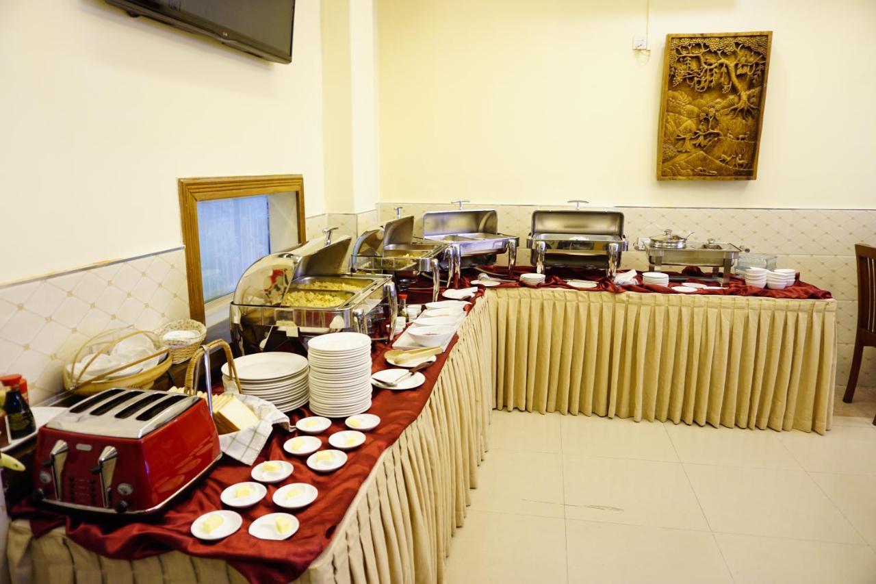 Pleasure View Hotel Янгон Екстер'єр фото